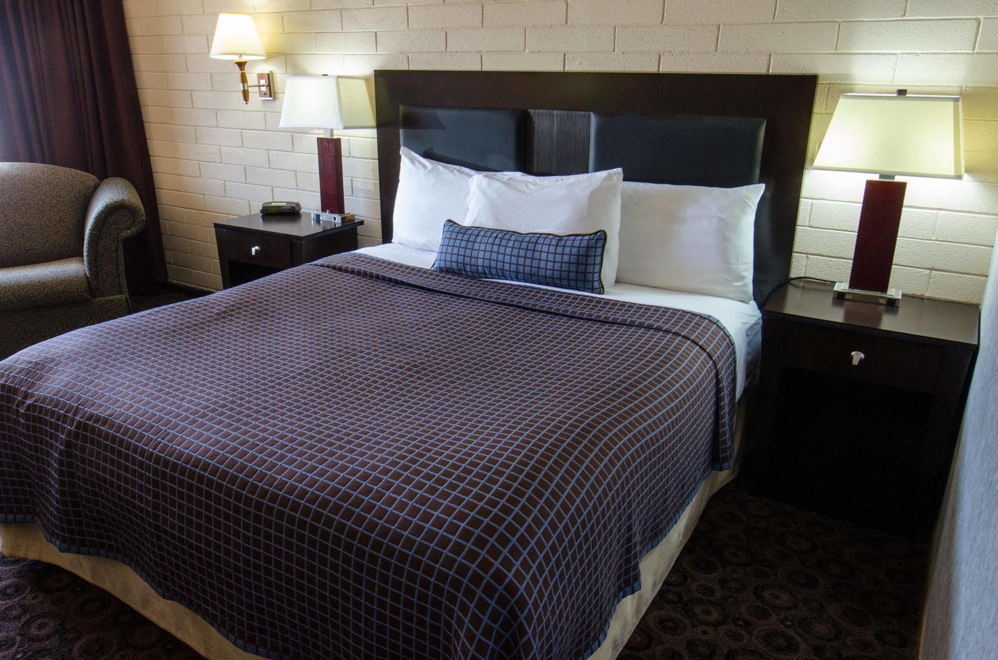 El Rancho Hotel Williston Εξωτερικό φωτογραφία